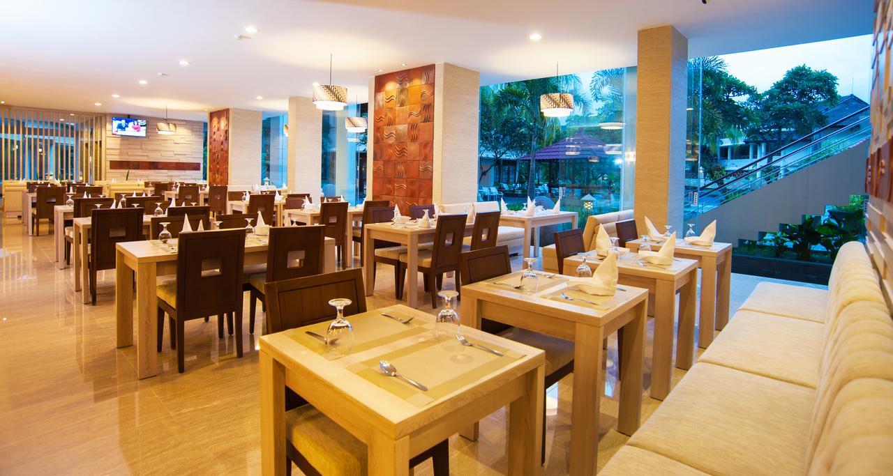 Lombok Raya Hotel Матарам Екстериор снимка